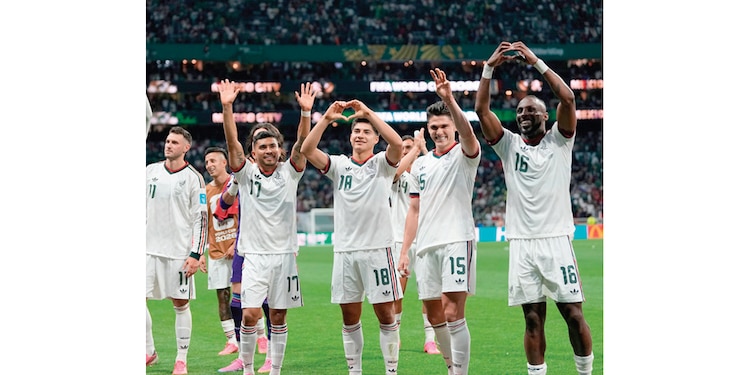 LA SELECCIÓN mexicana terminó la primera fase el miércoles, con paso perfecto.