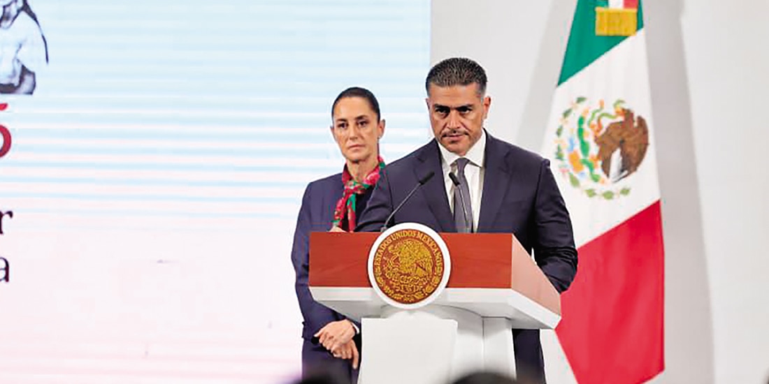 El secretario de Seguridad, Omar García Harfuch, y la Presidenta Claudia Sheinbaum, ayer, en conferencia de prensa.