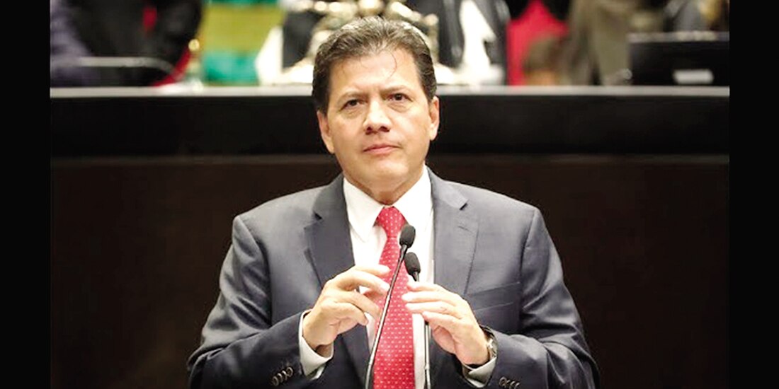 víctor hugo Lobo, diputado federal por Morena, en sesión del 19 de mayo, en foto de archivo.