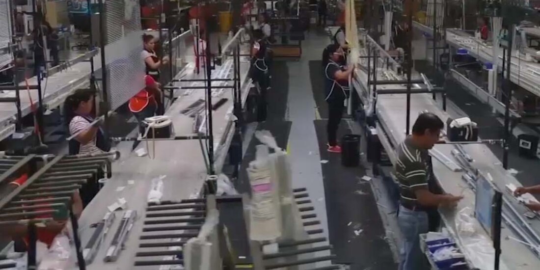 Trabajadores de maquila mantienen actividades en la entidad.