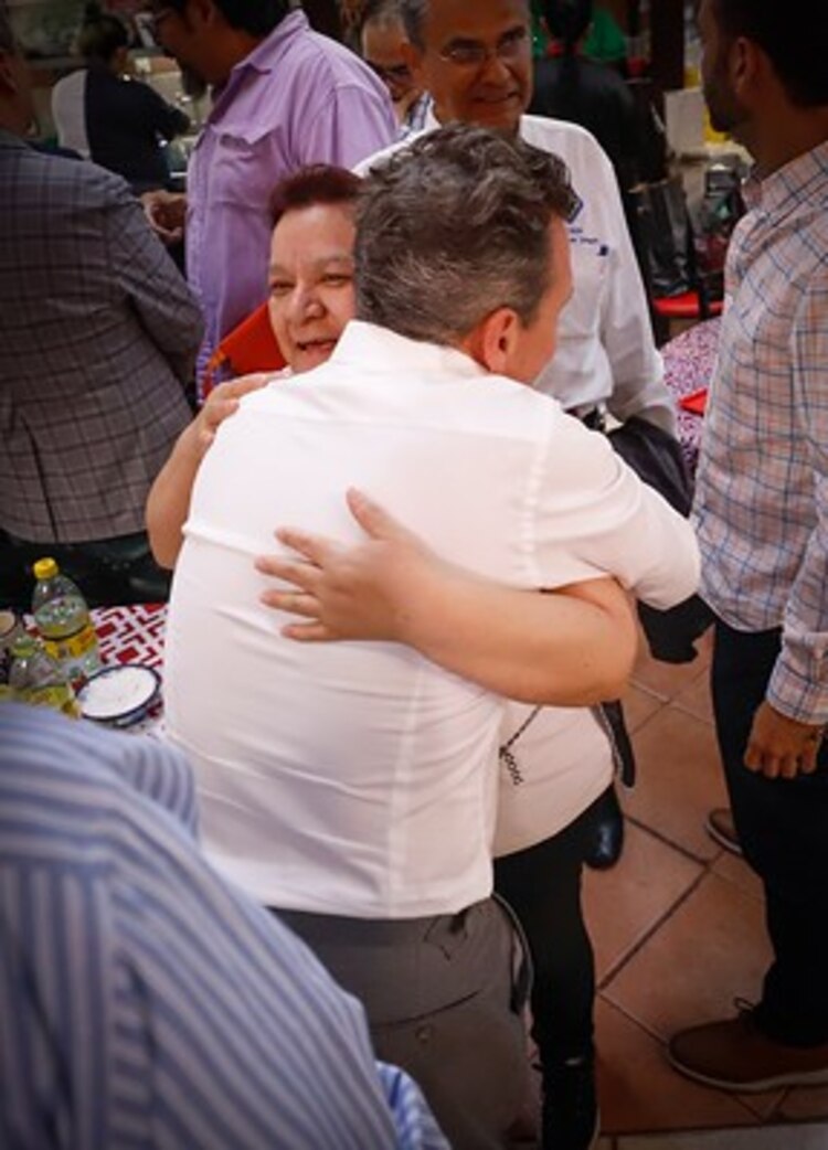 Se mostró cercano a las personas.