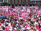 Miles de personas se congregaron en el Zócalo capitalino para manifestarse en favor del INE.