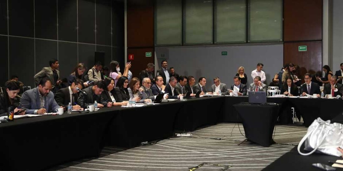 Pese a resistencia de oposición, avanza en Comisión Proyecto de PEF 2023