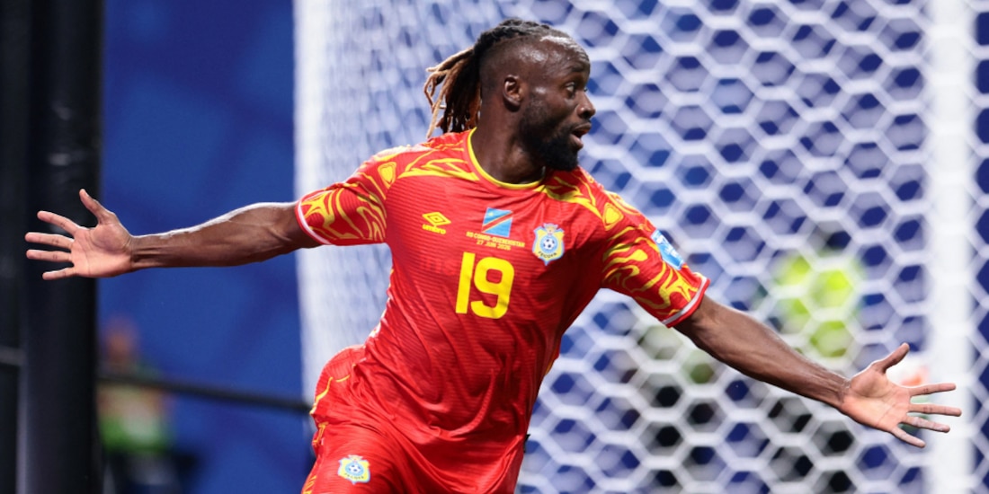 Fiston Mayele celebrando su gol.