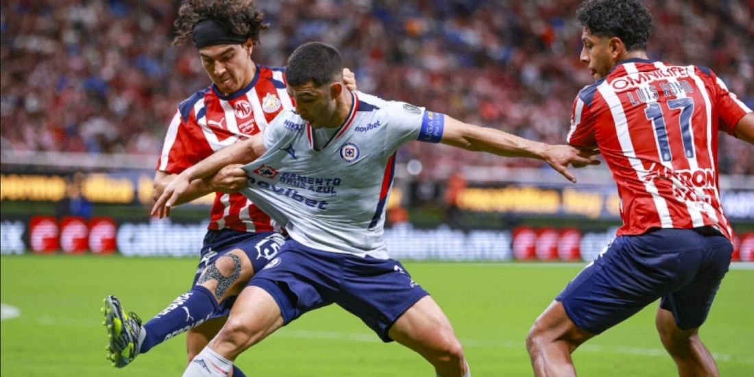 Cruz Azul derrotó 2-1 a Chivas a domicilio en la Jornada 7 del Apertura 2025.