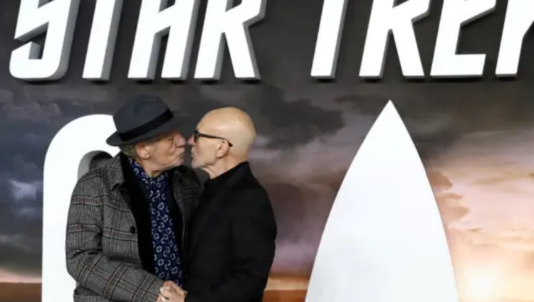 Ian McKellen y Patrick Stewart en la premier de 'Star Trek', en Londres, en 2020.