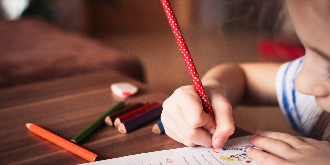 Descubre cuáles son los días de descanso obligatorios para estudiantes de nivel básico.