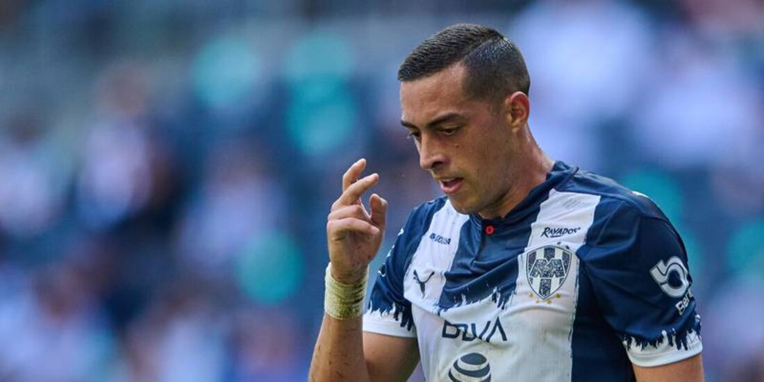 Rogelio Funes Mori durante un partido del Monterrey en la Liga MX.