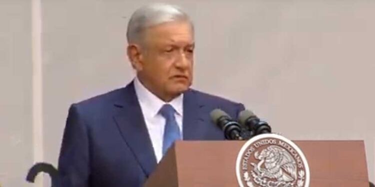 AMLO inicia mensaje por 5 años de triunfo electoral, en el Zócalo de la CDMX