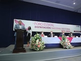 Integrantes del INE, durante el Foro de Distritación Nacional Electoral, realizado en San Luis Potosí, ayer.