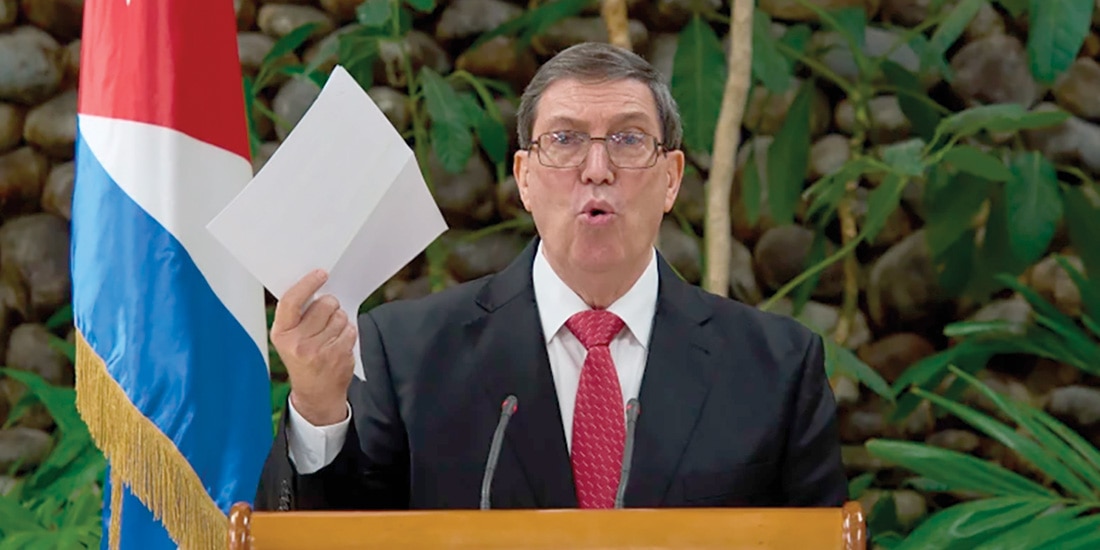 Mientras Mike Waltz detallaba años de supuesta corrupción por parte de Cuba, el canciller Bruno Rodríguez caminó por el pasillo y le gritó: “¡Eres un mentiroso!”.