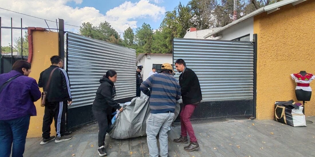 Comenzó la entrega de enseres que fueron levantados el viernes pasado del Jardín Hidalgo.