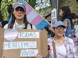 UNA JOVEN trans protesta en la marcha del pasado 8 de marzo, en la ciudad.