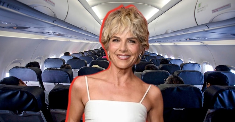 Detienen a Selma Blair; la acusan de tratar de abrir la puerta de un avión en pleno vuelo