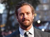 El actor Armie Hammer, es acusado de practicar el canibalismo.
