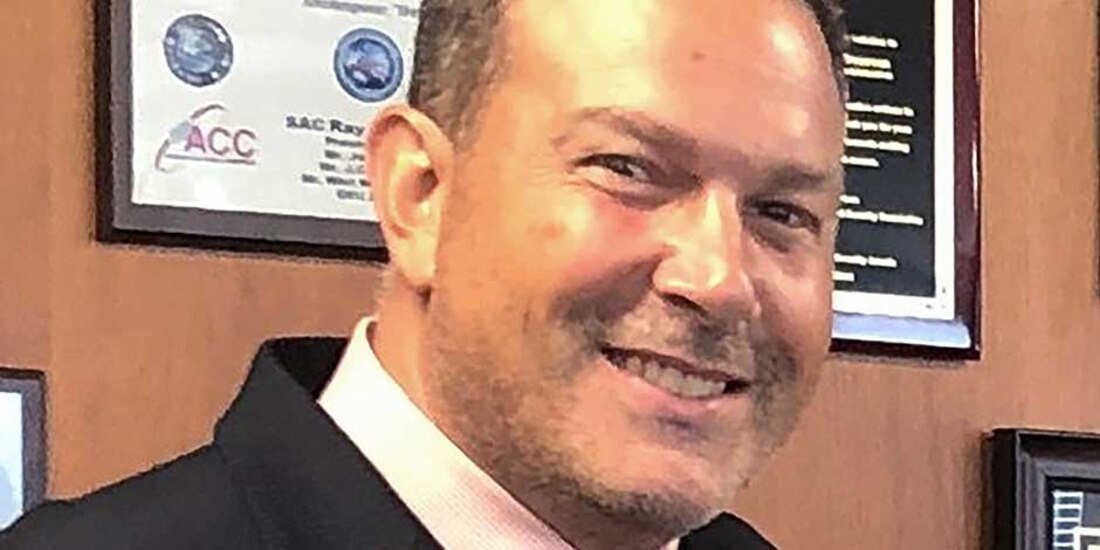 La imagen muestra a Nicholas Palmeri. En 2022, la DEA retiró silenciosamente a Palmeri de su puesto de jefe de la agencia antinarcóticos estadounidense en México por supuestos "contactos inapropiados" con abogados de narcotraficantes