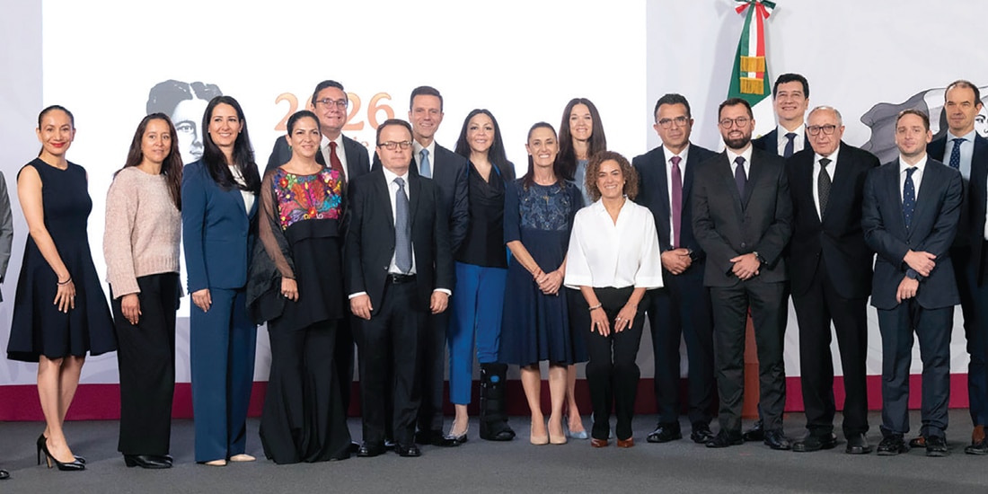 SHEINBAUM, ayer con empresarios en Palacio Nacional