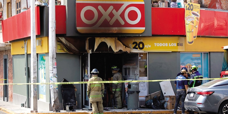Narcobloqueos carreteros o quema de tiendas por estado │ Oaxaca 6