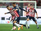 Una acción del Chivas vs Pumas, correspondiente a la Jornada 16 del Clausura 2022 de la Liga MX.