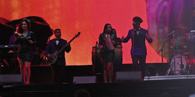 LA SONORA DINAMITA convirtió el lugar en una pista de baile