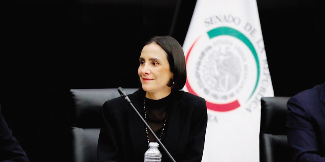La secretaria de Energía, Luz Elena González, en el Senado de la República, ayer.
