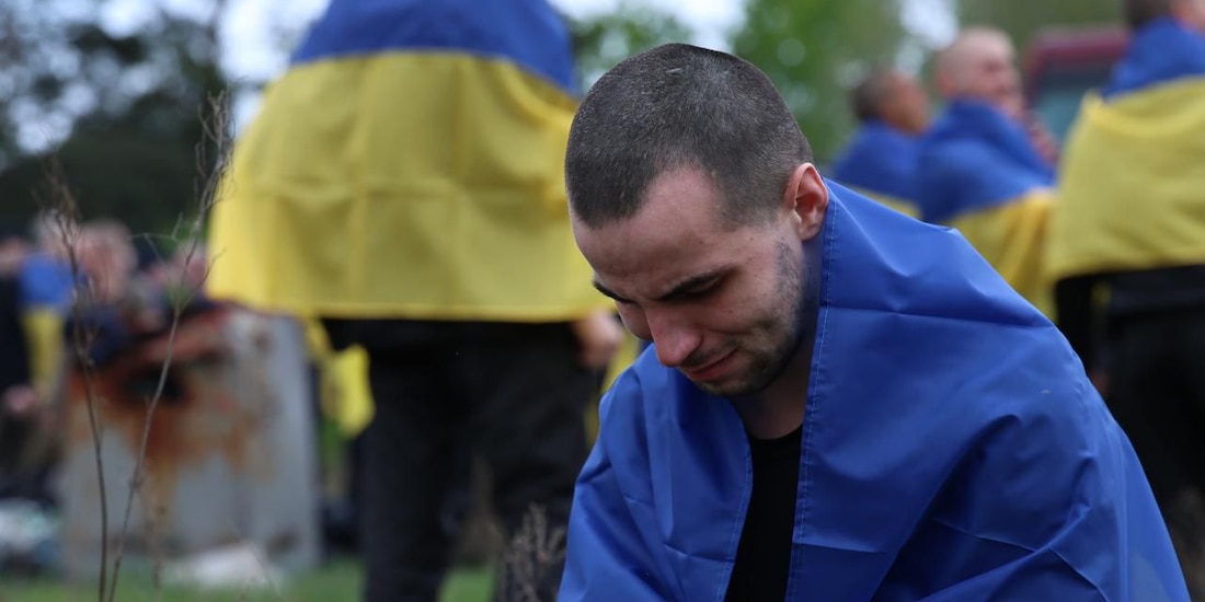 Un prisionero de guerra ucraniano, liberado, en una foto que compartió Zelenski.