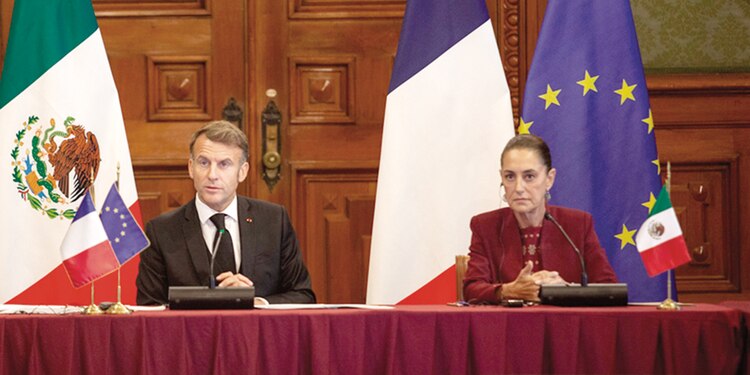 El presidente de Francia, Emmanuel Macron, y la Presidenta Claudia Sheinbaum Pardo, en Palacio Nacional, el pasado 7 de noviembre.