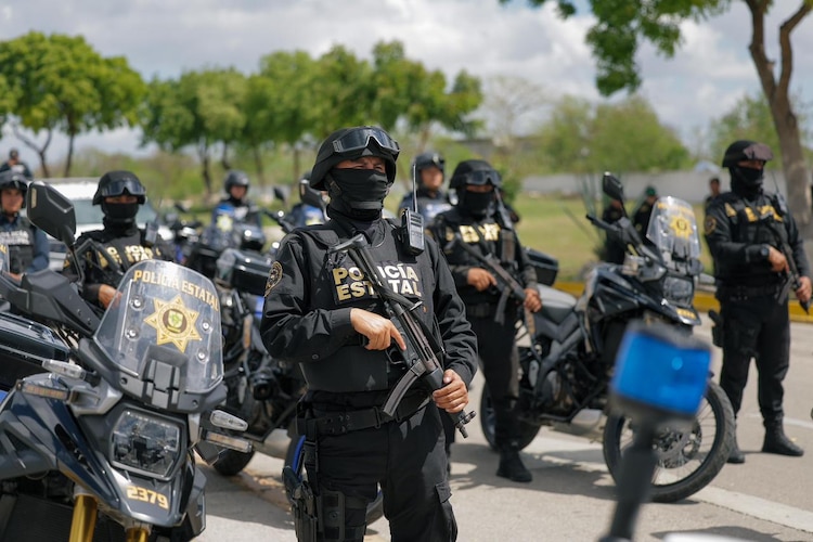Elementos de la Guardia Nacional, Ejército y Policía Estatal inician el despliegue de vigilancia en los 300 kilómetros de costa yucateca.