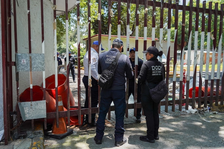Recuperación de instalaciones del Canal Once.