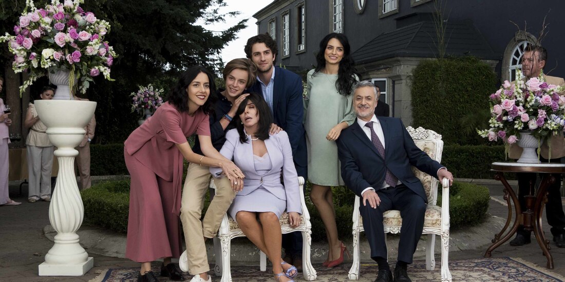 Detienen a actriz de La Casa de las Flores