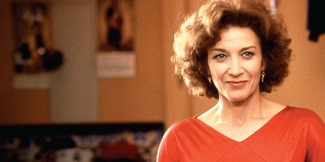 MARISA PAREDES en foto de archivo