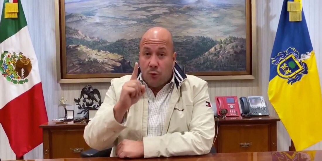 El mandatario, durante el mensaje publicado a través de redes sociales, ayer.