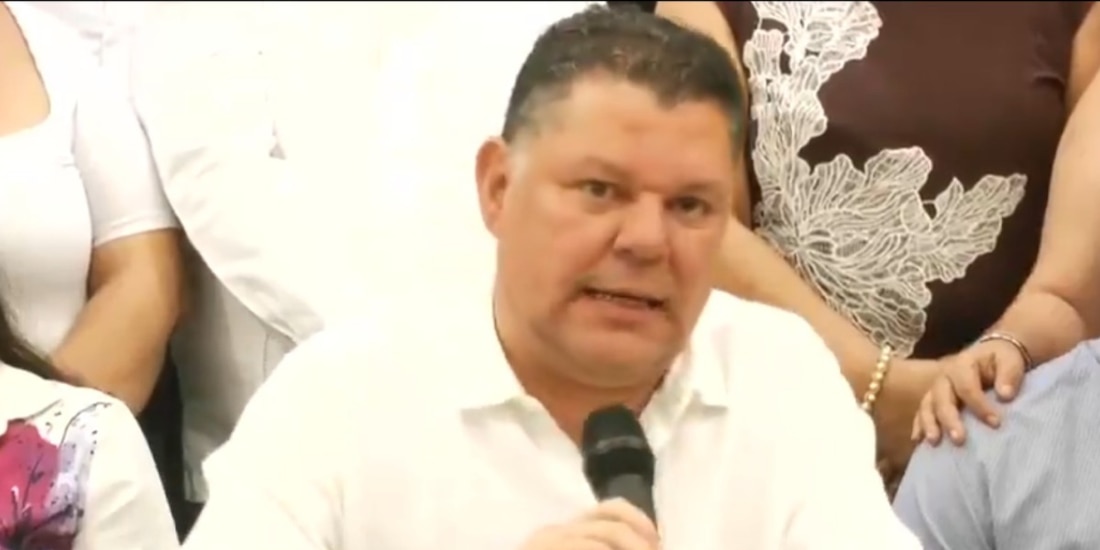 Virgilio Mendoza renuncia al PVEM y convoca a PRI, PAN y MC en Colima.