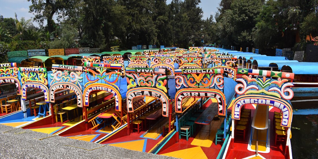 Trajineras en Xochimilco, aumenta el precio de su renta por hora.
