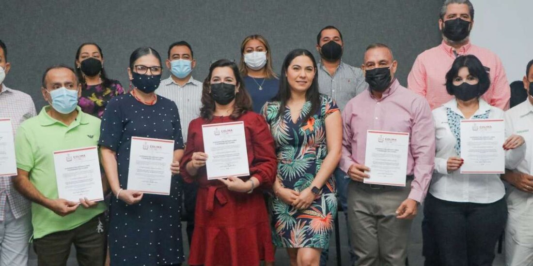 “Ustedes siempre terminan siendo un complemento para aquello en lo que los gobiernos mismos podemos quedarnos cortos.", dijo la gobernadora de Colima, Indira Vizcaíno Silva.