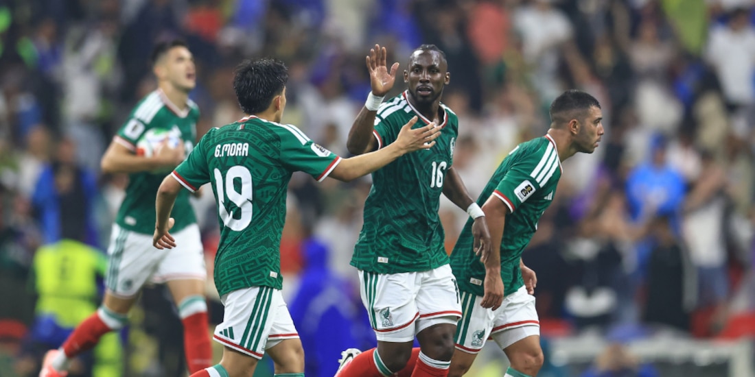 Julián Quiñones marca por cuarta vez en el Mundial.