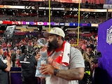 Isaiah Buggs después de la coronación de los Chiefs en el Super Bowl LVIII de la NFL.