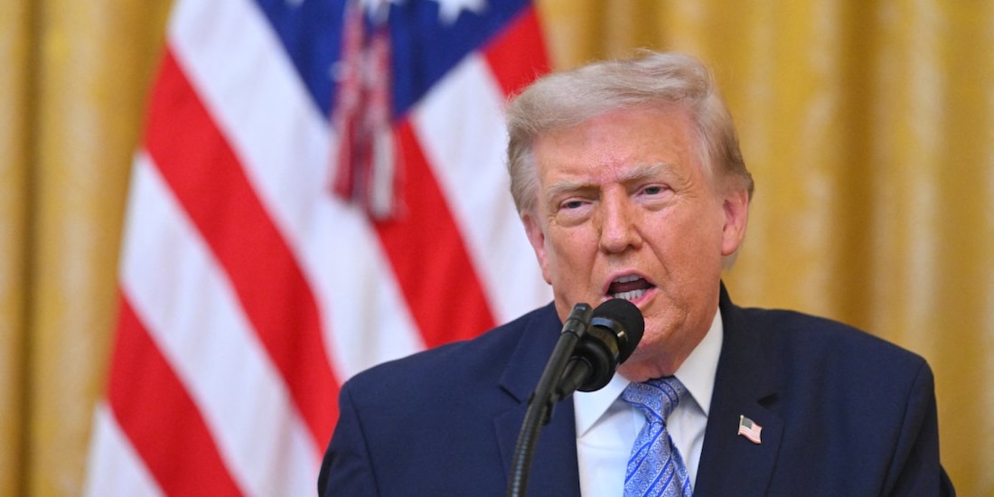 Trump prohíbe el llamado ‘turismo de maternidad’ y restringe la ciudadanía por nacimiento.