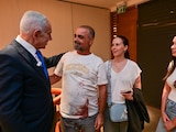 Netanyahu se reúne con pasajero que sometió a atacante de vuelo FlyDubai