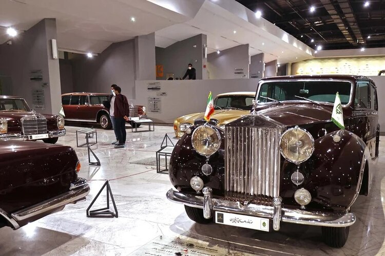 Autos que fueron verdaderas "joyas de corona" se muestran ahora en un museo