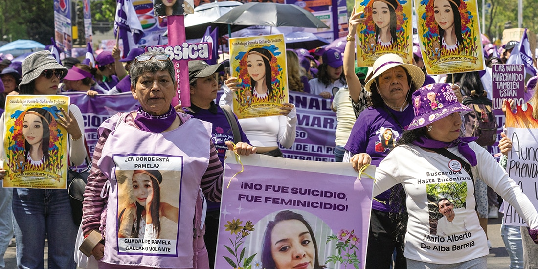 Familiares y amigas de Pamela Gallardo marchan el 8 de marzo pasado para exigir justicia.