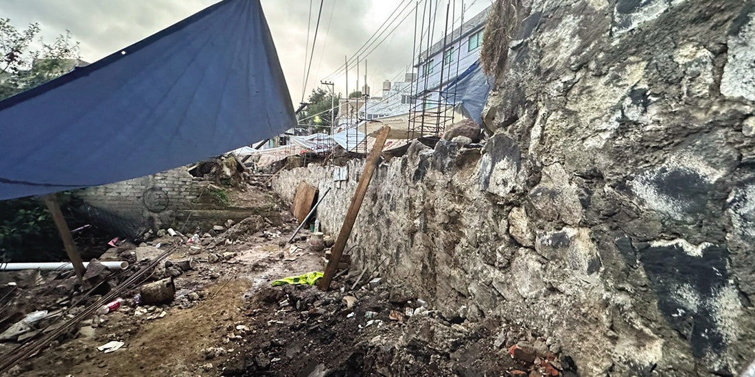 DAÑOS por lluvias en una vivienda.