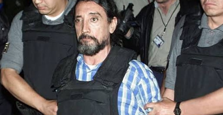 Mario Villanueva Madrid tras su extradición a México fue detenido en 2001