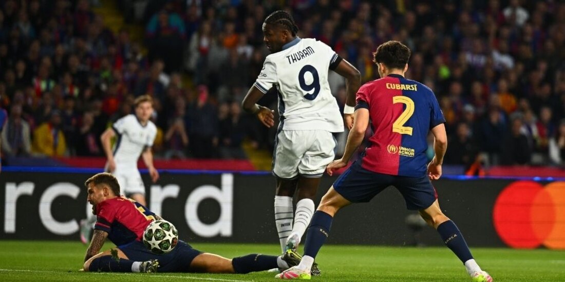 Marcus Thuram anotando el primer gol para el Inter de Milan.