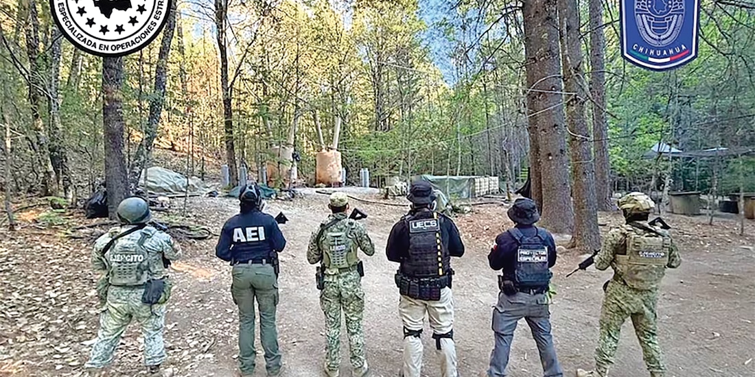 IMAGEN del personal que participó en el operativo en El Pinal, Chihuahua, donde fue asegurado un narcolaboratorio el pasado 18 de abril