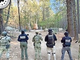 IMAGEN del personal que participó en el operativo en El Pinal, Chihuahua, donde fue asegurado un narcolaboratorio el pasado 18 de abril