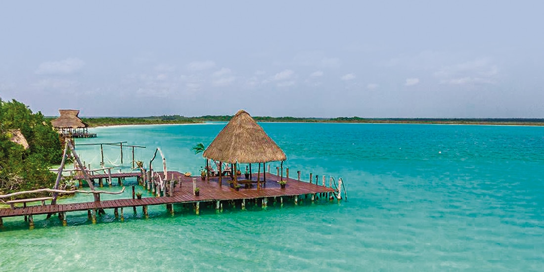 Bacalar y la hermosa vista de la laguna de siete colores.