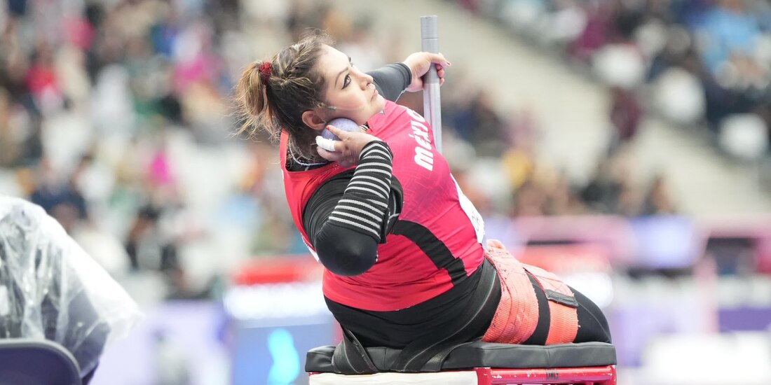 La lanzadora, en una de sus ejecuciones en los Paralímpicos.