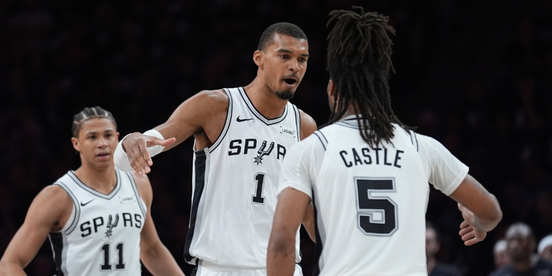 Los Spurs llegan a la final de conferencia en la NBA.