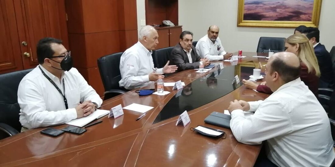 En representación del titular de Agricultura, Víctor Villalobos Arámbula, estuvo el director en jefe del Servicio Nacional de Sanidad, Inocuidad y Calidad Agroalimentaria (Senasica), Francisco Javier Trujillo Arriaga,.